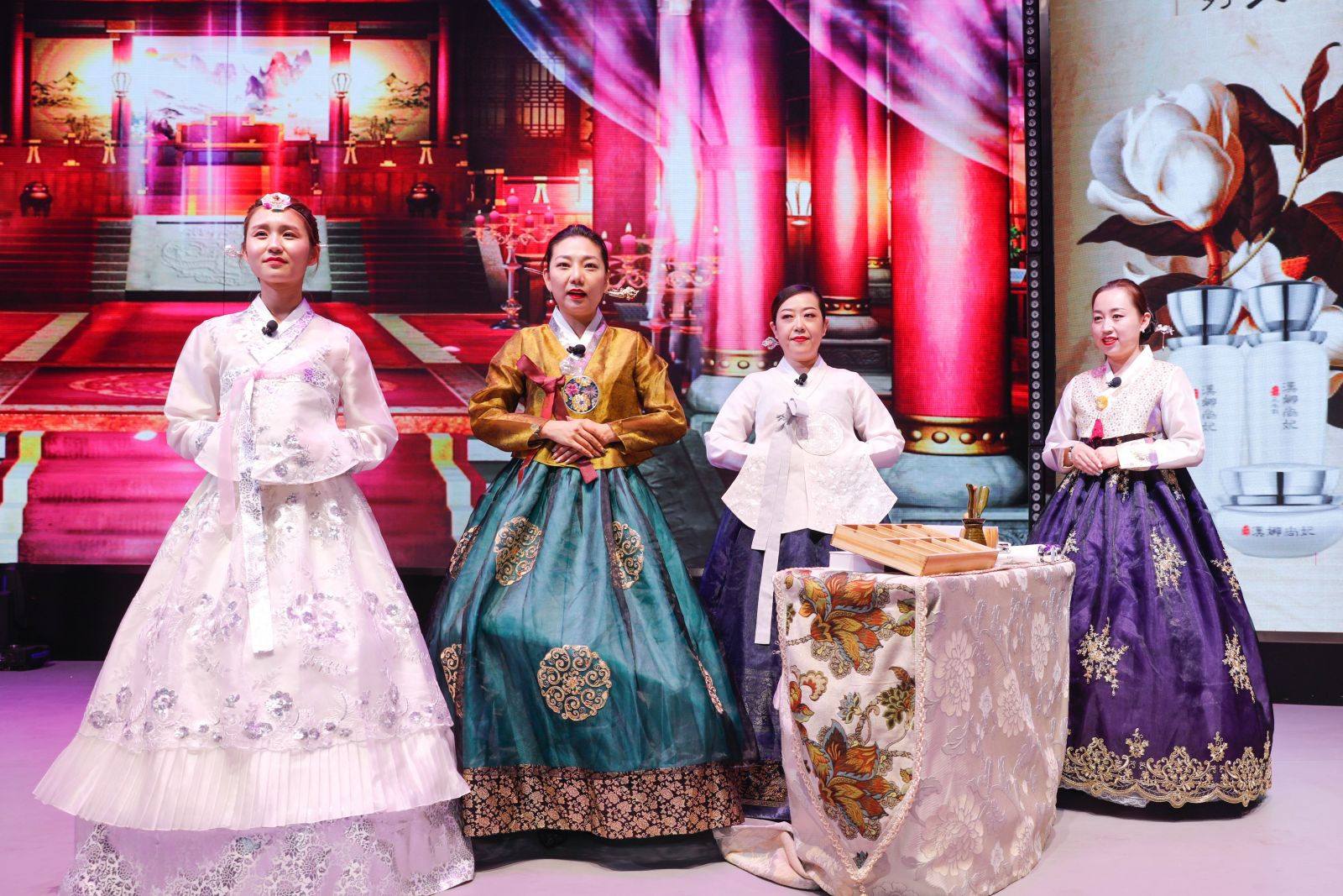 新生活_新生活集團(tuán)_新生活化妝品_漢娜尚妃_天地韻_晶容